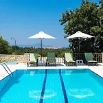 Acorn Villa *